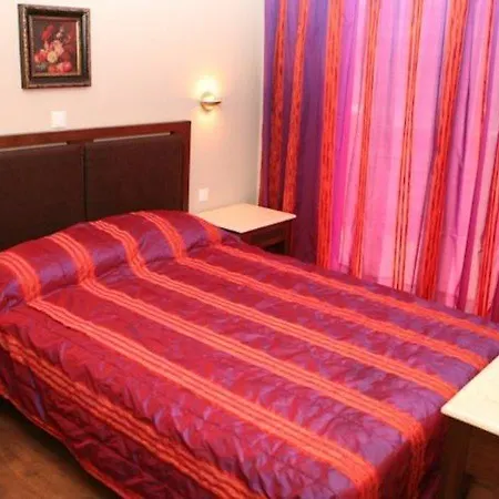 Eleonora Aparthotel 3*