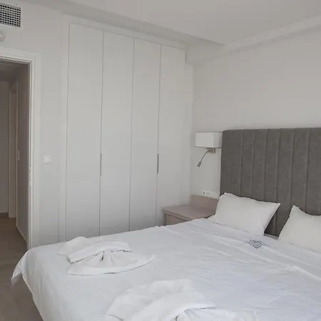 Eleonora Aparthotel